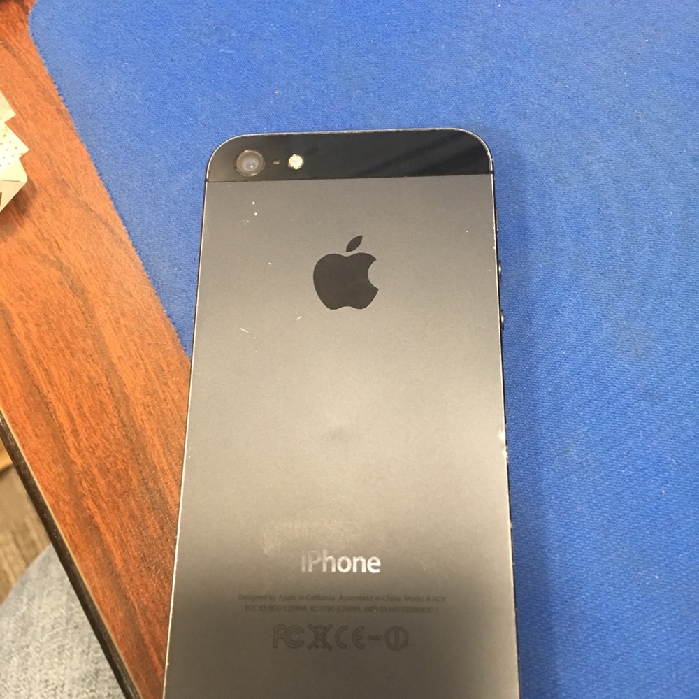 Iphone 5s - image 1